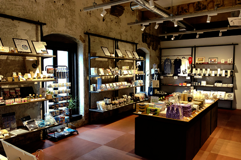 呉貿倉庫運輸株式会社